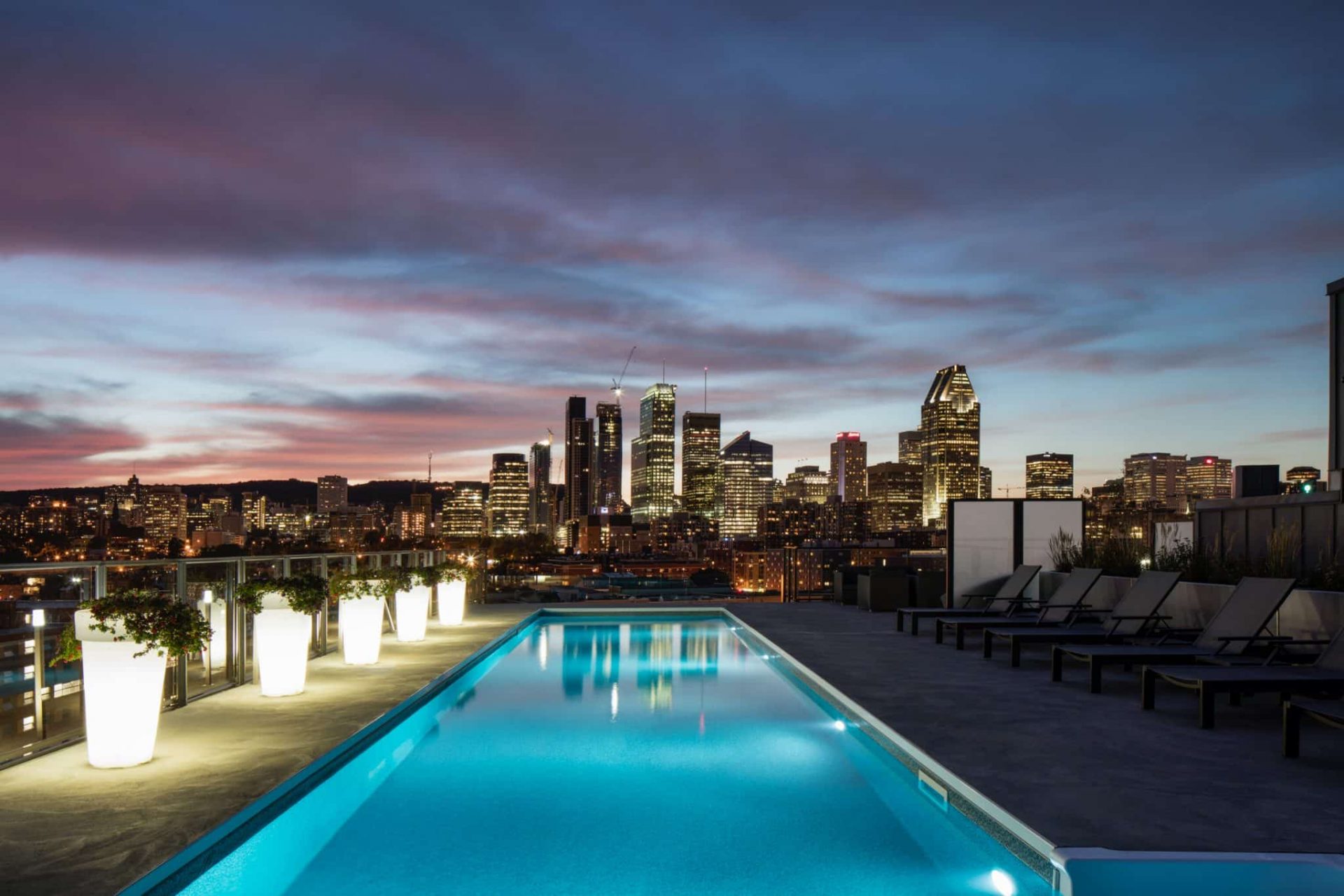 4-bassins-du-havre-waterfront-community-montreal-lemay-architecture-design-pool-city-nightview