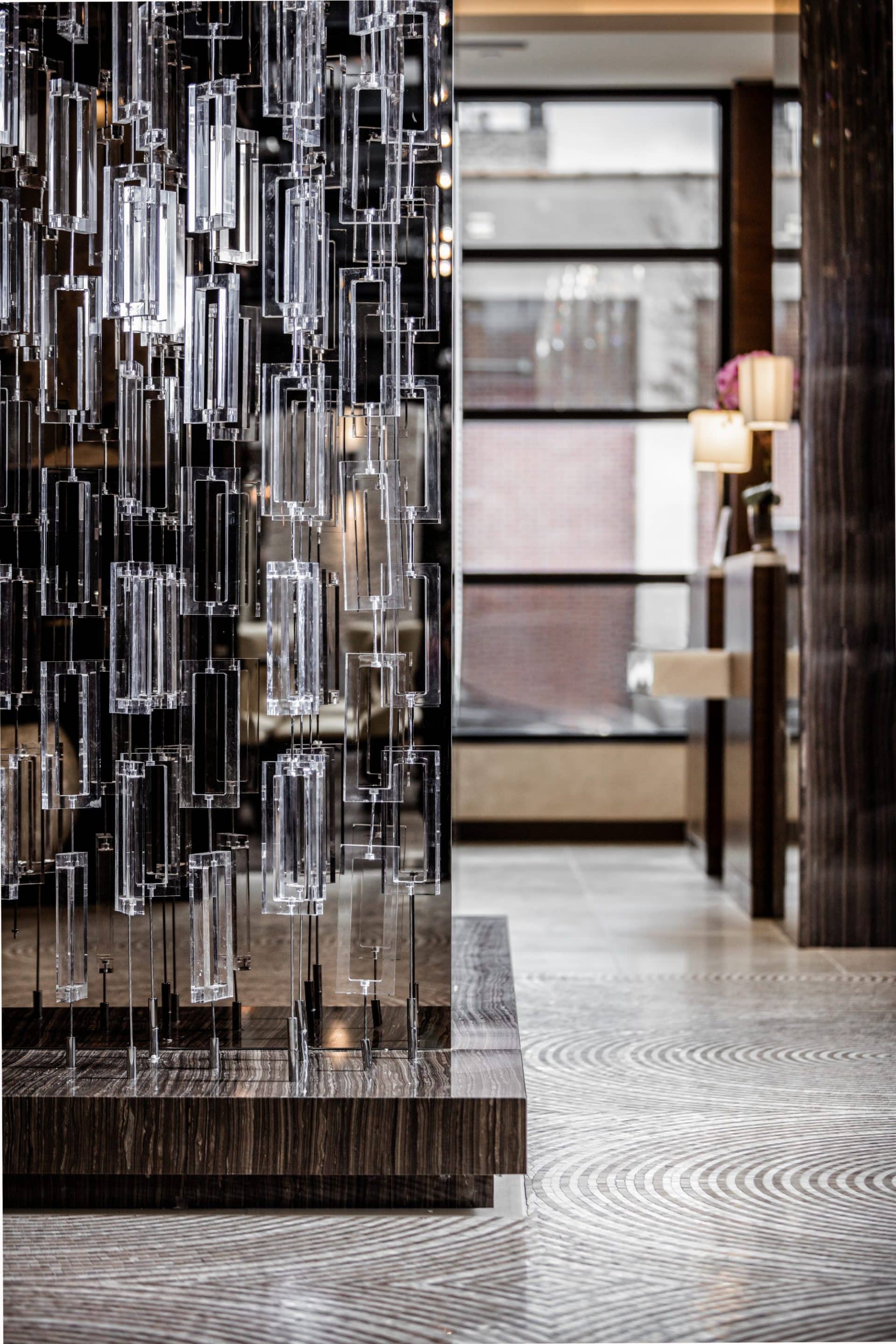 4-holiday-inn-hotel-brooklyn-new-york-lemay-architecture-design_credits-inessa-binenbaum-glass-wall